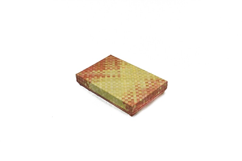 Mengkuang Box with Tulang Belut