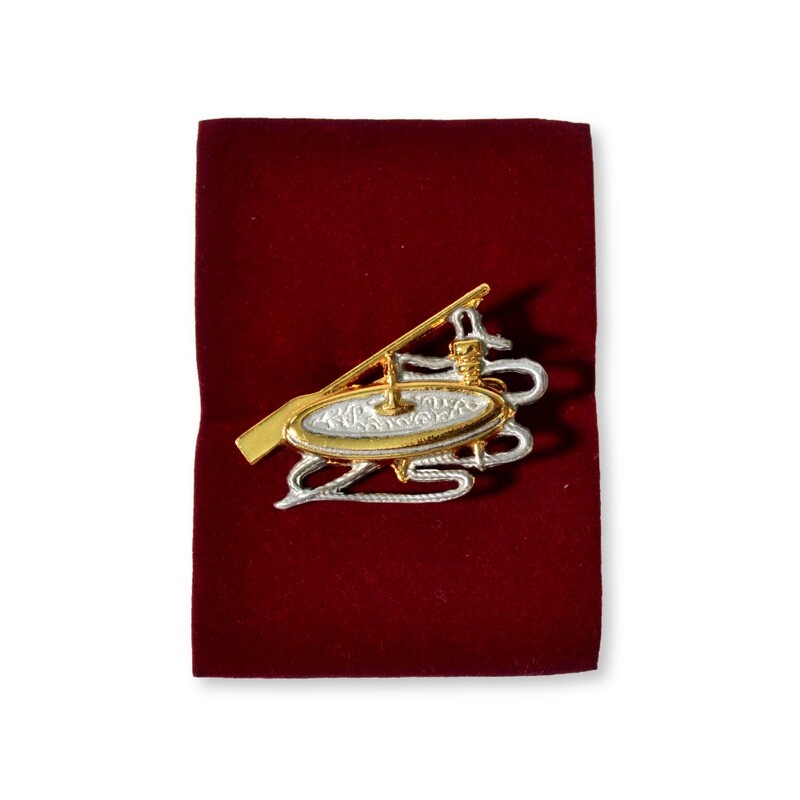 Gasing Brooch (Gold)