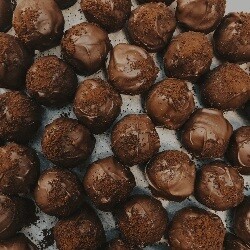 CHOCOLATE