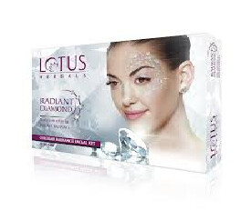 Lotus Herbals Radiant Diamond Cellular Radiance Facial Kit (1405)