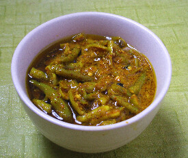 Suruchi Green Chilli Pickle - 400gm