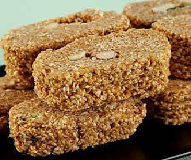 Khambe Waloin Ki Gur Til With Kaju &amp;Pista Gajak (400gm)