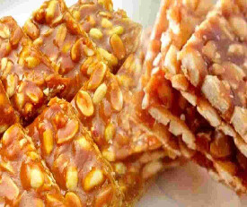 Vijay Kumar Ajay Kumar Square Gurr Moongfli Patti 500gm