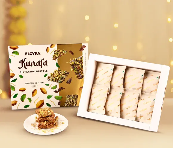 Loyka Kunafa Pistachio Brittle( Caramel Milk Chocolate) 116gm