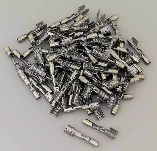 Multi angle spark terminal