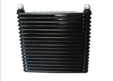 Öljyn jäähdytin 17 rivinen