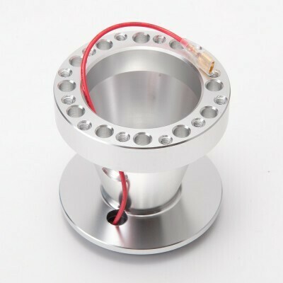 Toyota ratin keskiö, alumiini