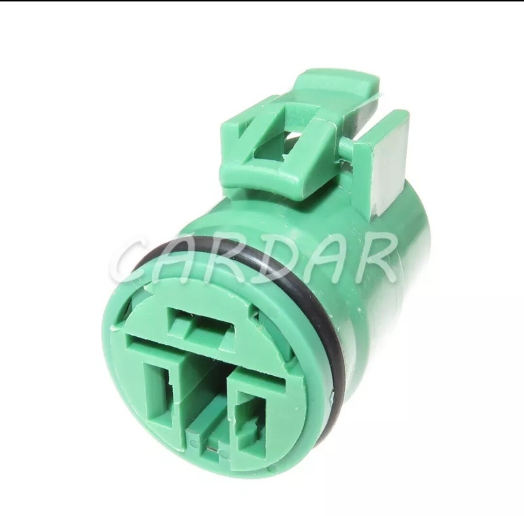 Laturin liitin naaras pyöreä