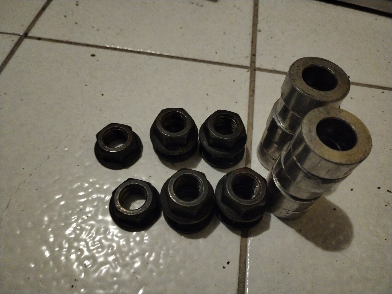 5/8 vannemutteri +15mm aluslevyt
