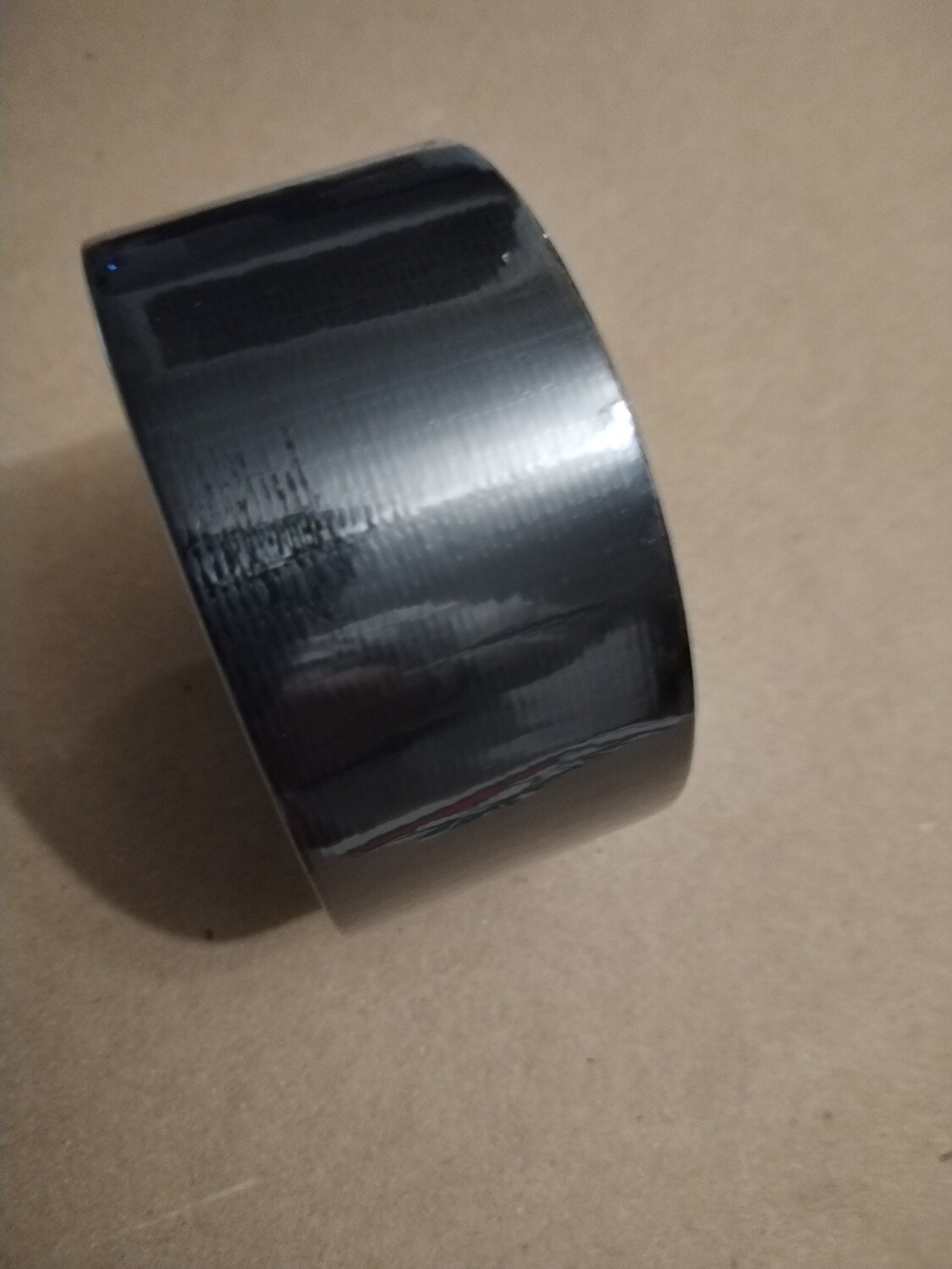 Musta ilmastointiteippi