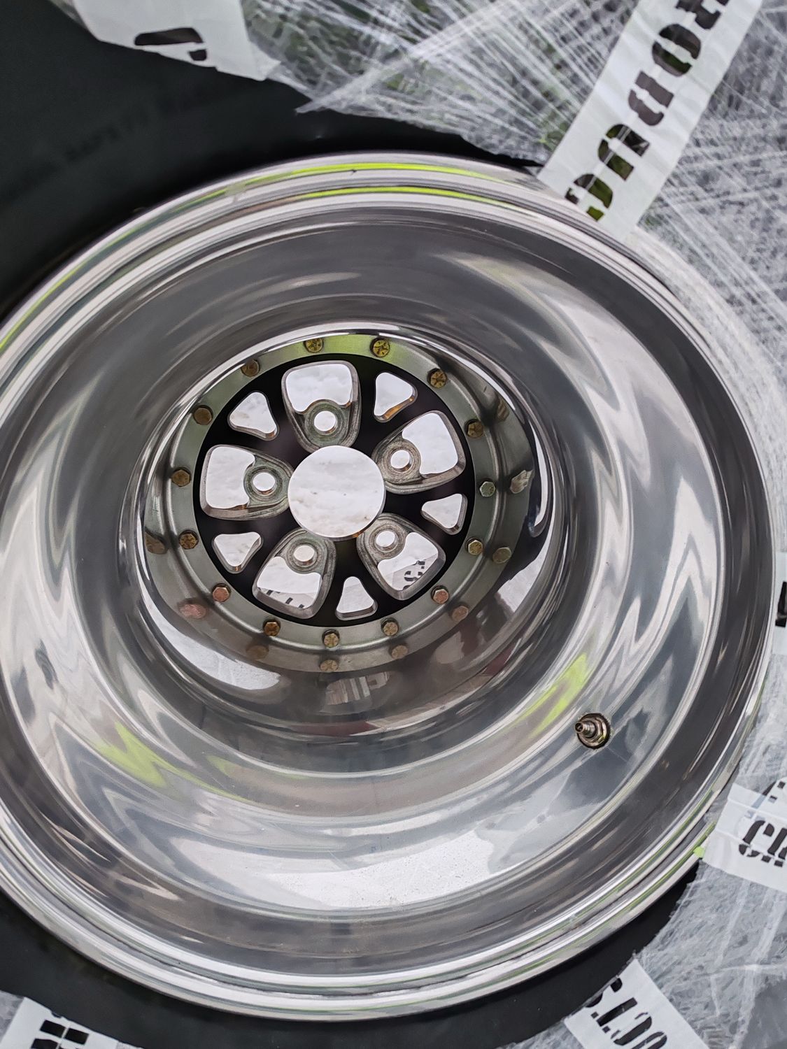 Weld V series vanteet 16"/34x15-16 renkaat