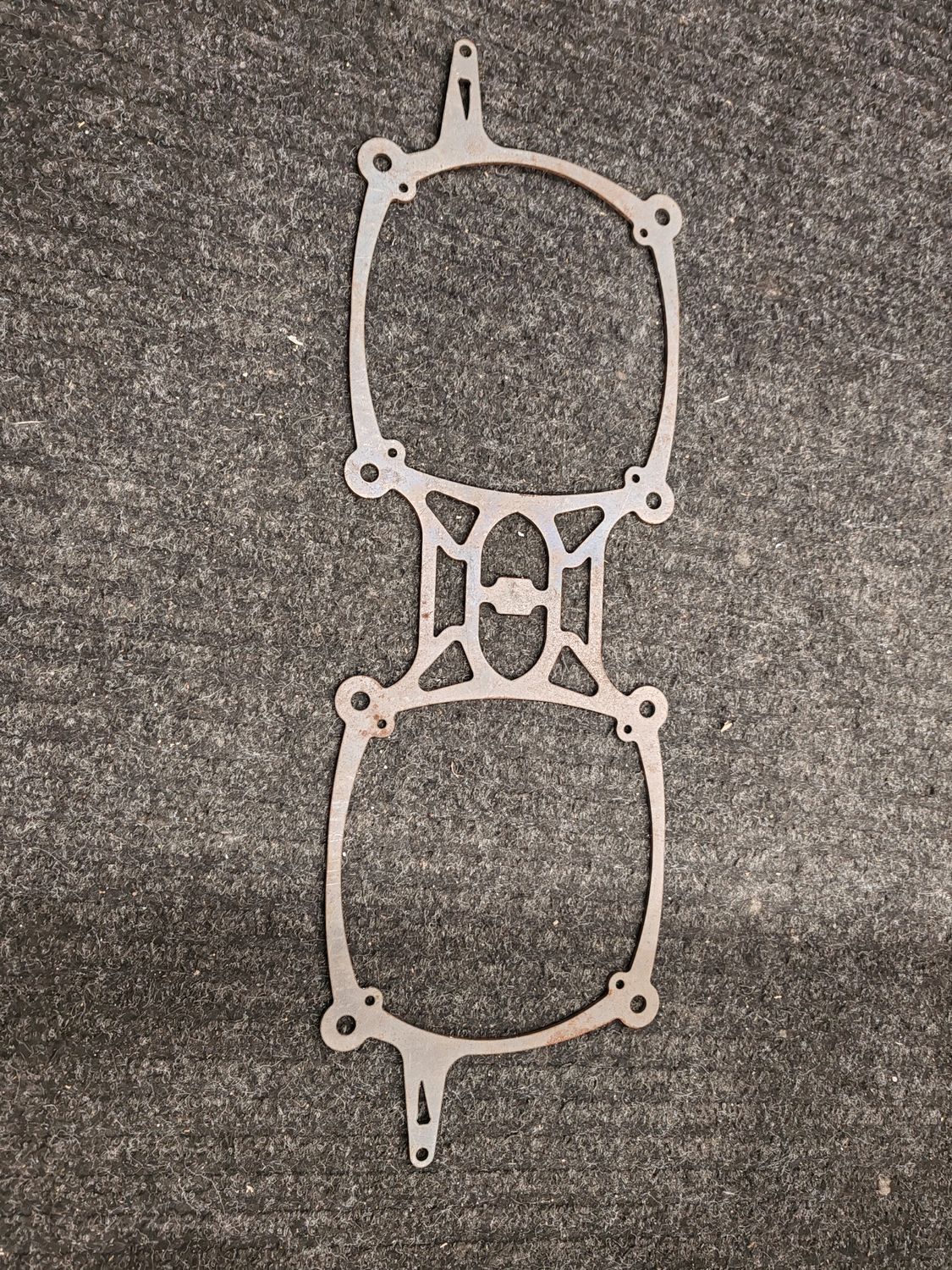 Tupla varjojen teline