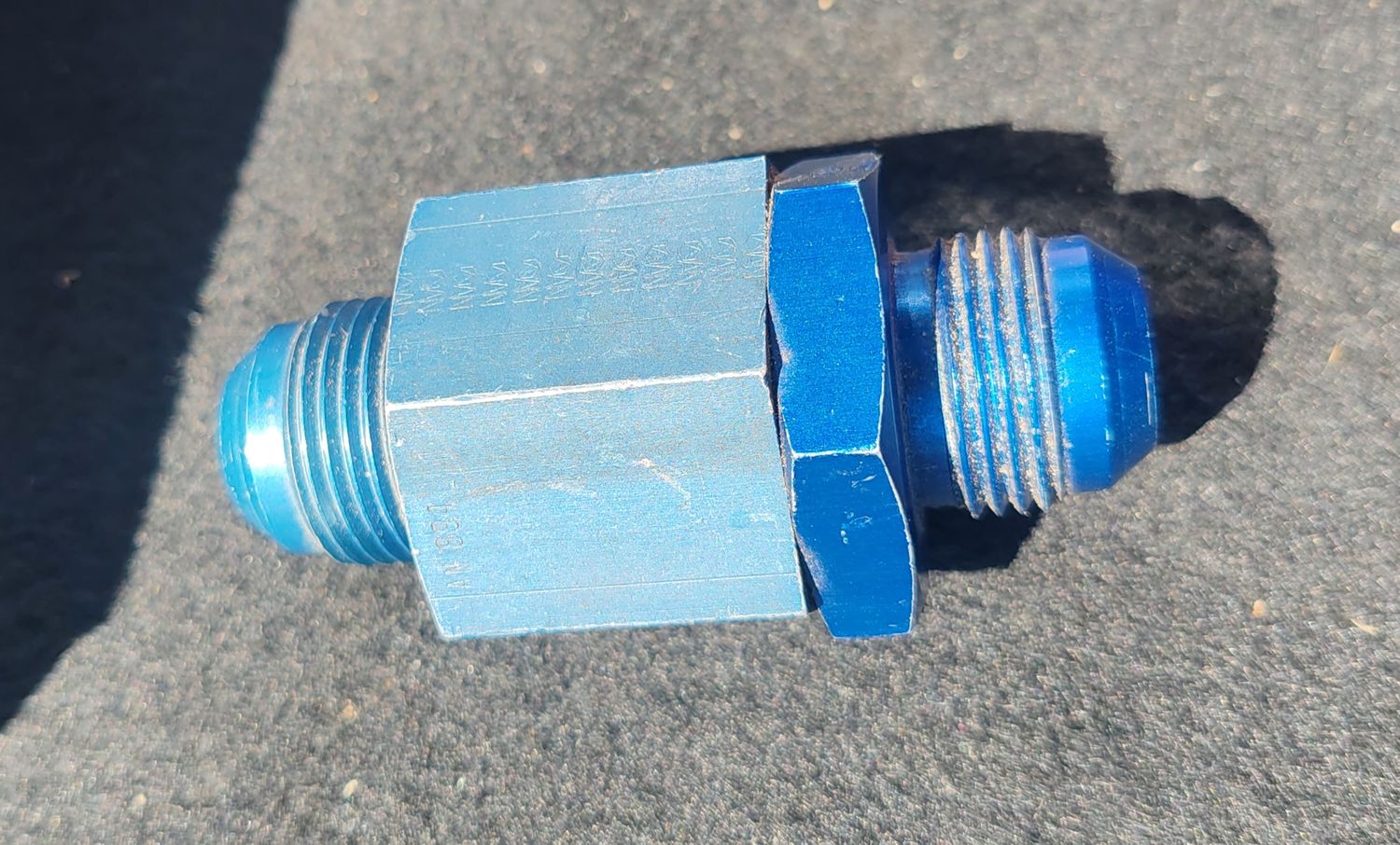 Karkea polttoainesuodatin AN12