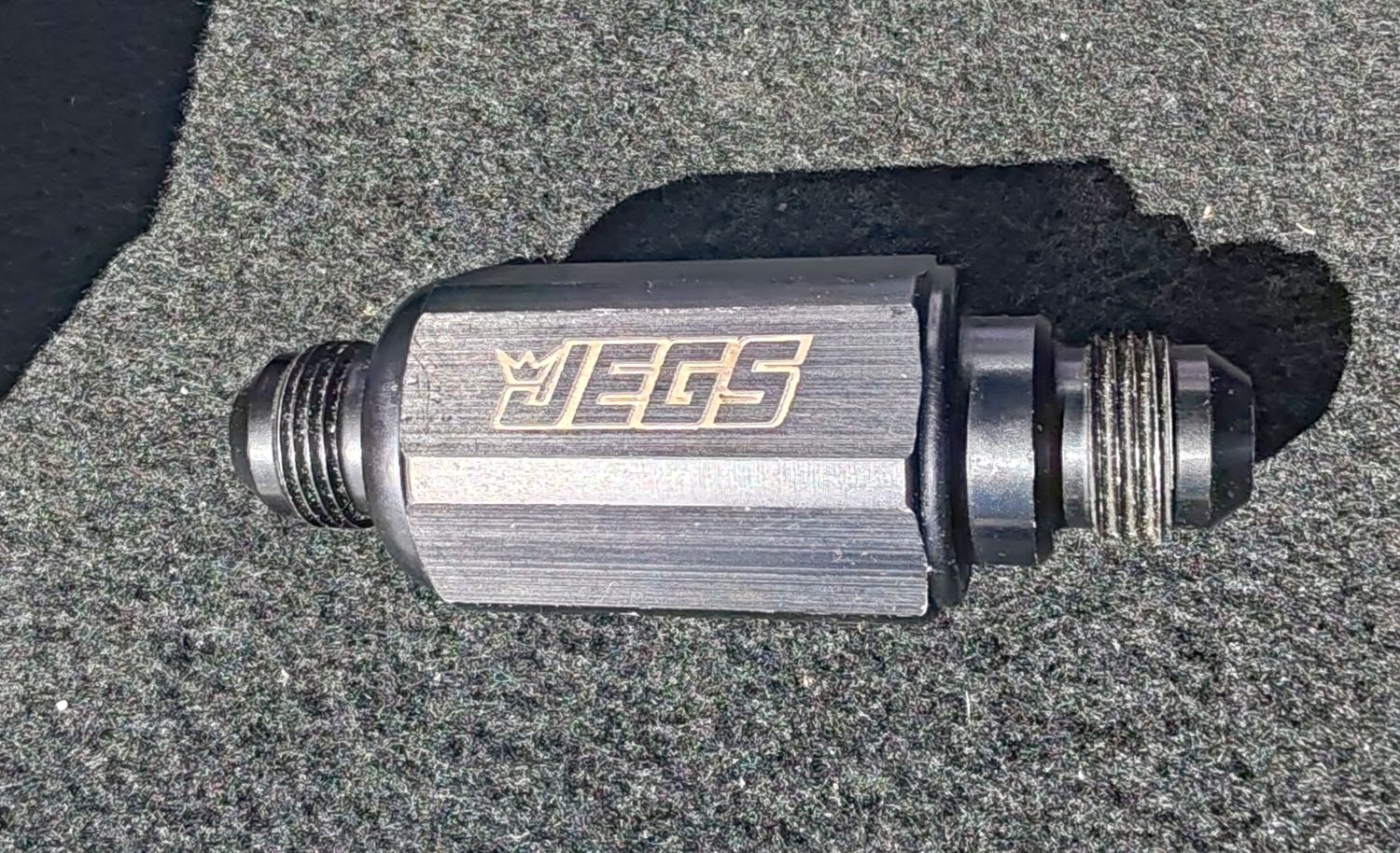 Karkea polttoainesuodatin AN8