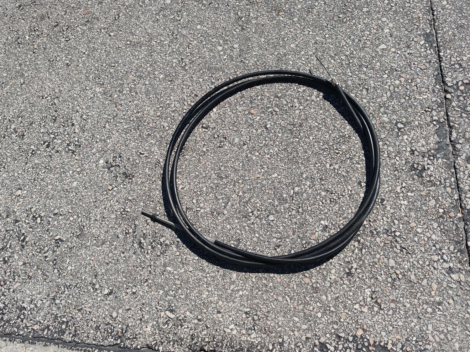 Jarruvarjon kaapeli käytetty