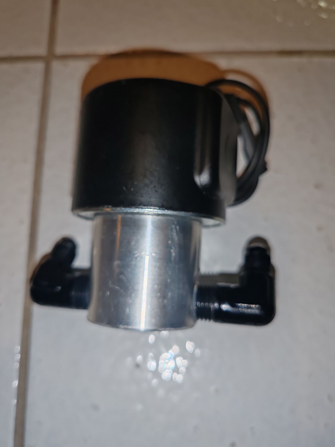 Sähkö solenoidi käytetty
