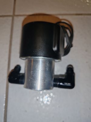 Sähkö solenoidi käytetty