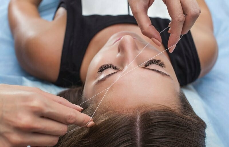 Epilation au fil -  sourcils