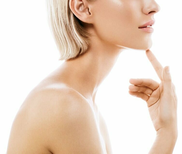 Epilation au fil -  menton