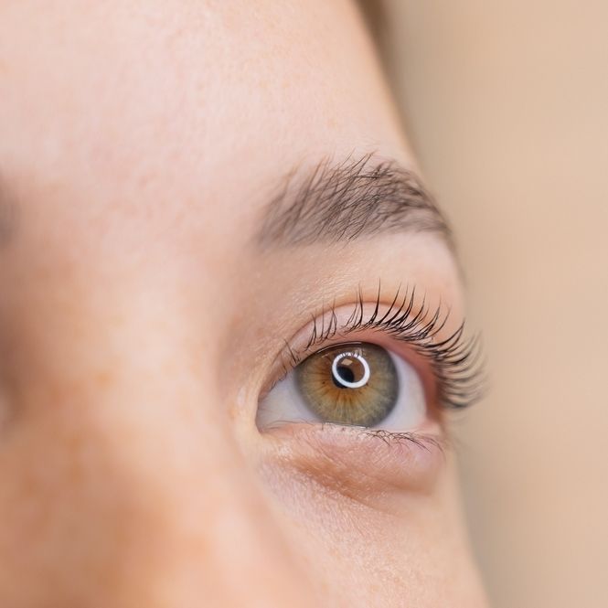 Teintures cils ou sourcils