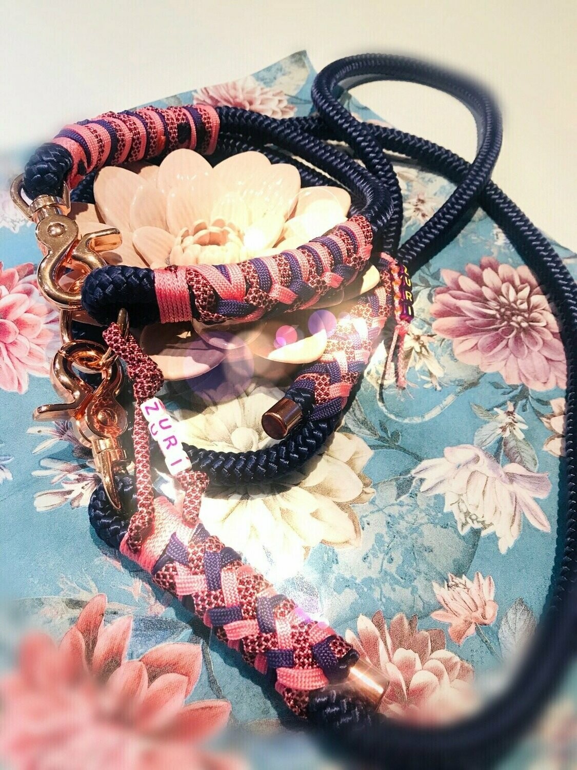 Tau meets Paracord "speckled fuchsia"