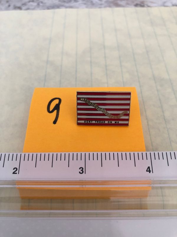 Don&#39;t Tread on me - small Pin