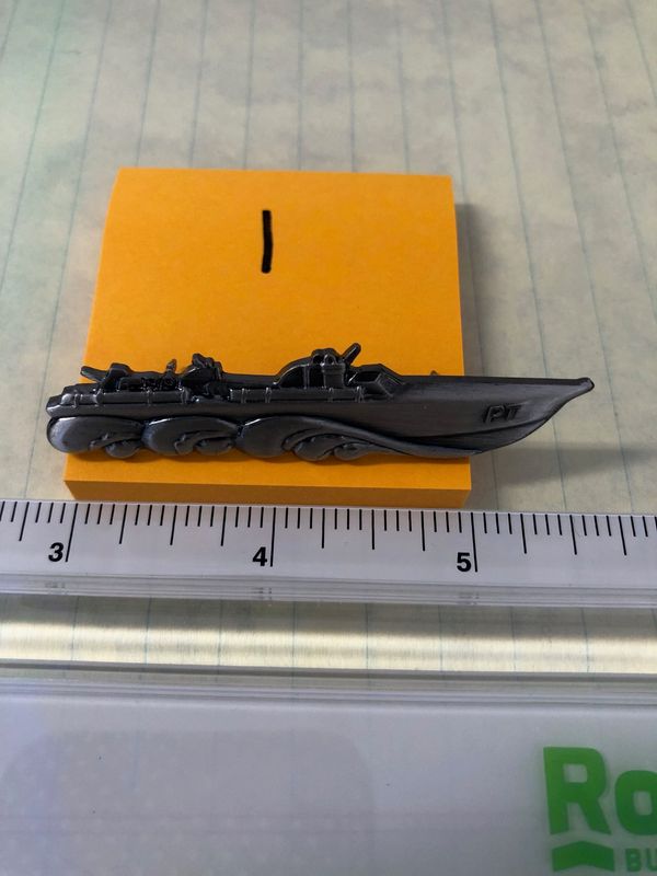 Fast Boat Pin