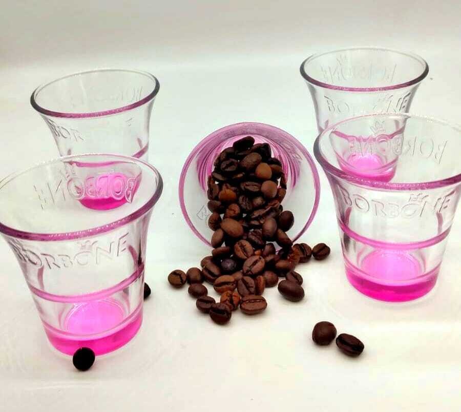 Bicchierini per caffè in vetro colorato marca Caffè Borbone - Idea