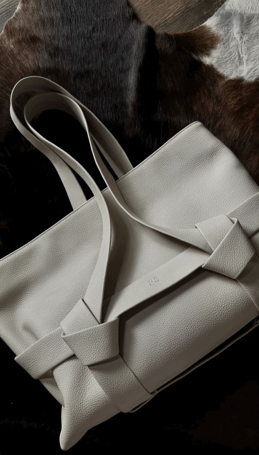TOTE NUDO