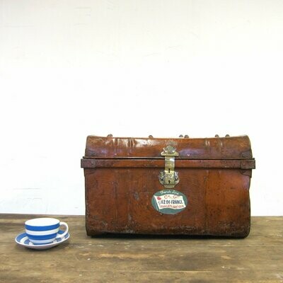 Industrial Metal Trunk Vintage Old Original 1930s Tin Toy Box Chest Storage Industrial Metal Trunk Vintage Old Original 1930s Tin Toy Box Chest Storage