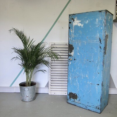 Industrial vintage Metal Storage cupboard Cabinet 1940s Workshop