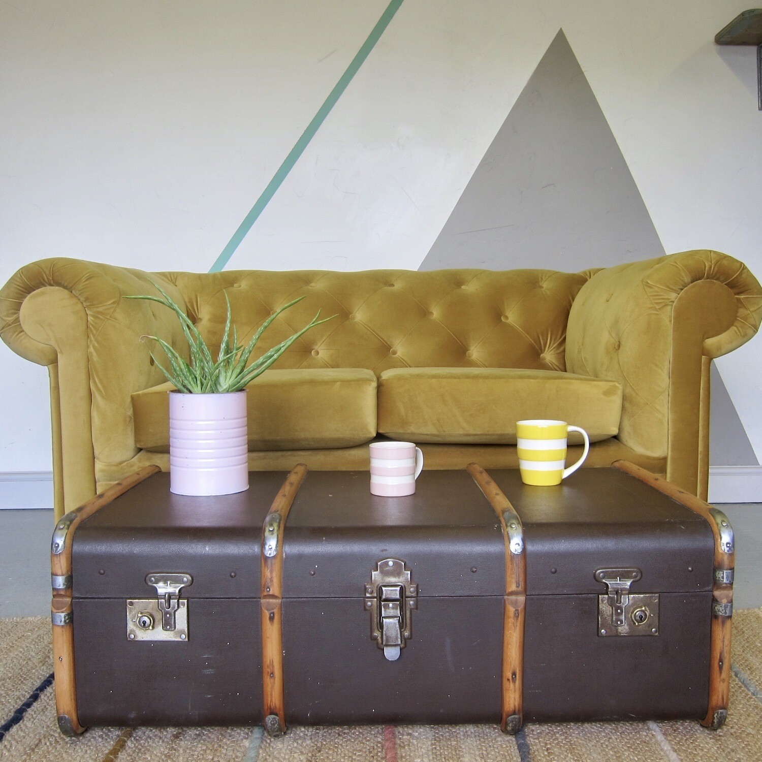 Brown Steamer Trunk Chest Coffee Table Storage Box