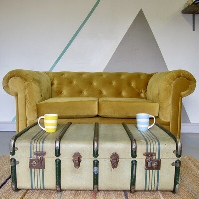 Vintage Trunk Coffee Table Industrial Storage Travel Chest 1920s Vintage Trunk Coffee Table Industrial Storage Travel Chest 1920s