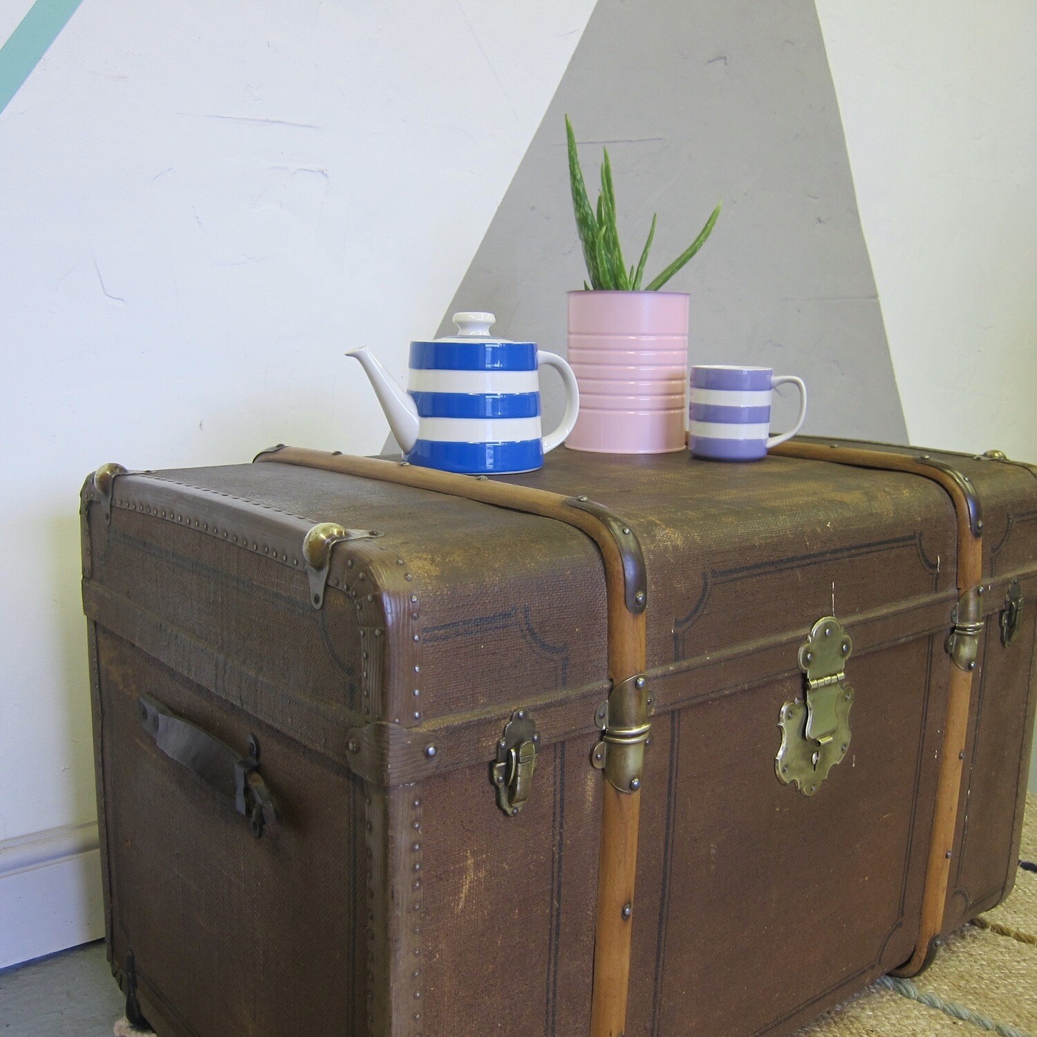 1920s Brown Steamer Trunk Chest Coffee Table Storage