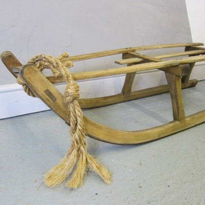 Vintage Traditional Wooden Sledge Vintage Traditional Wooden Sledge