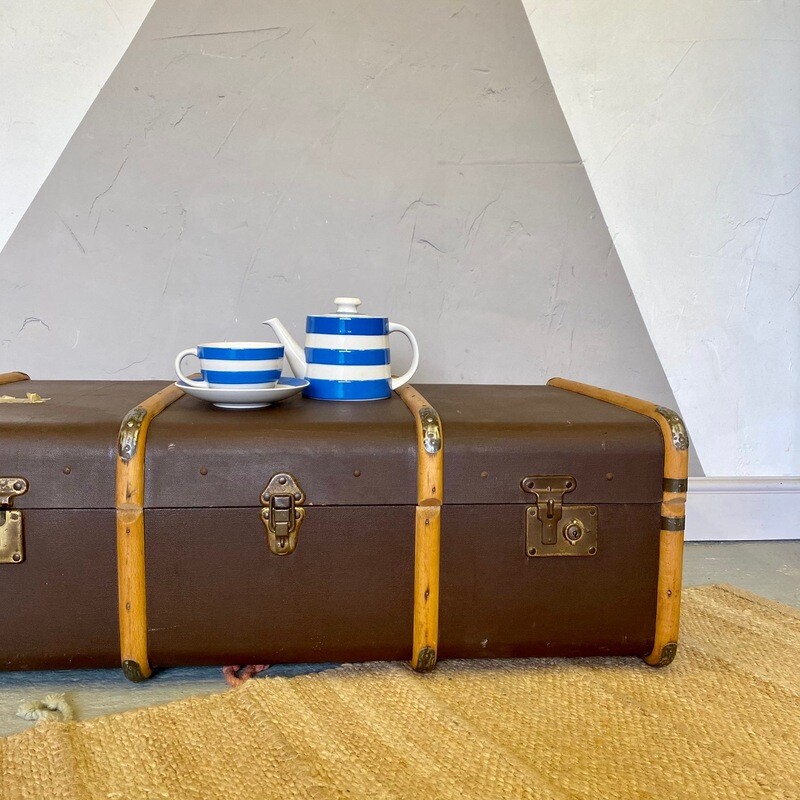 Brown Steamer Trunk Chest Coffee Table Storage Box