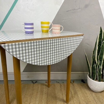 Mid Century Vintage Round Formica Kitchen Dining Table