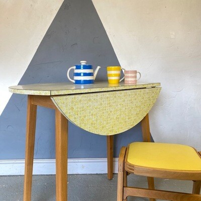 ​Mid Century Yellow Floral Vintage Round Formica Kitchen Dining Table