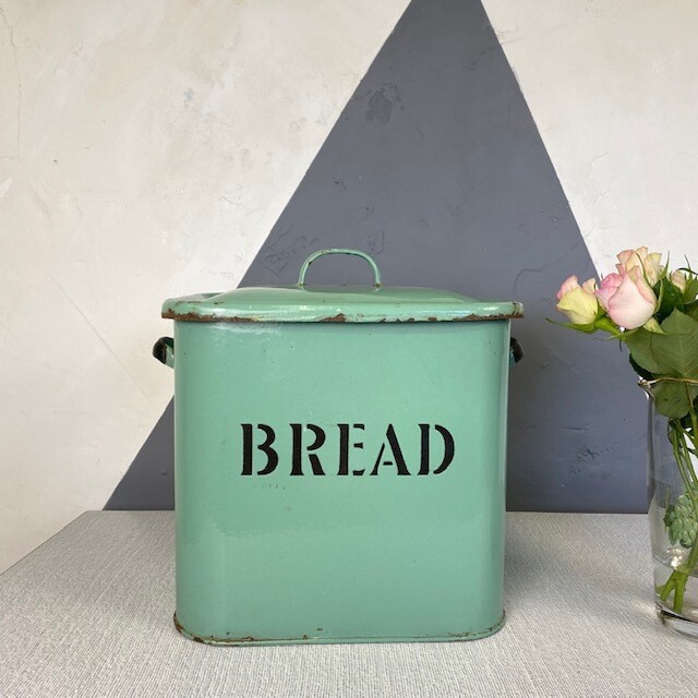 Tin bread bin discount