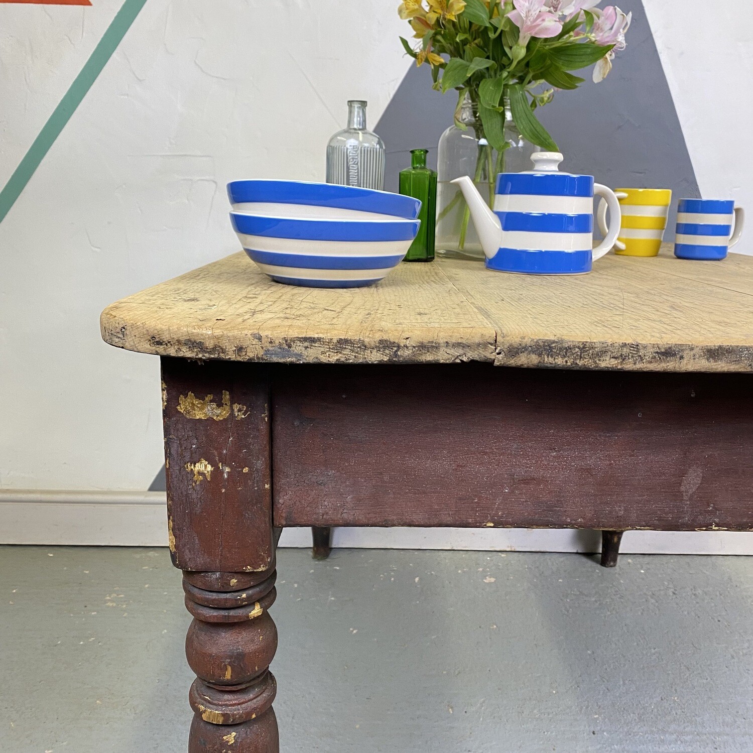 Rustic Pine Victorian Farmhouse Dining Table