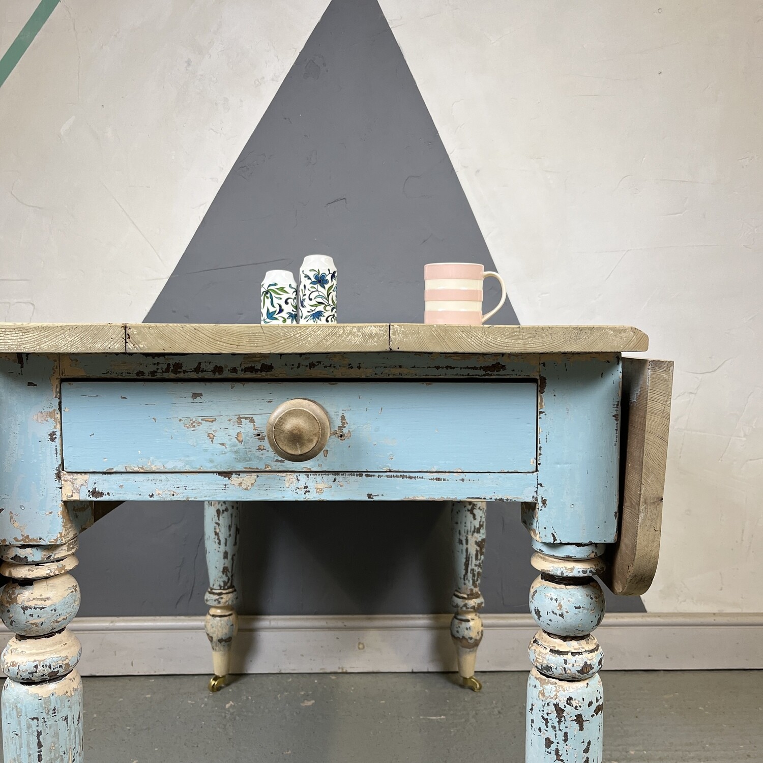 Victorian Farmhouse Extending Pine Kitchen Dining Table