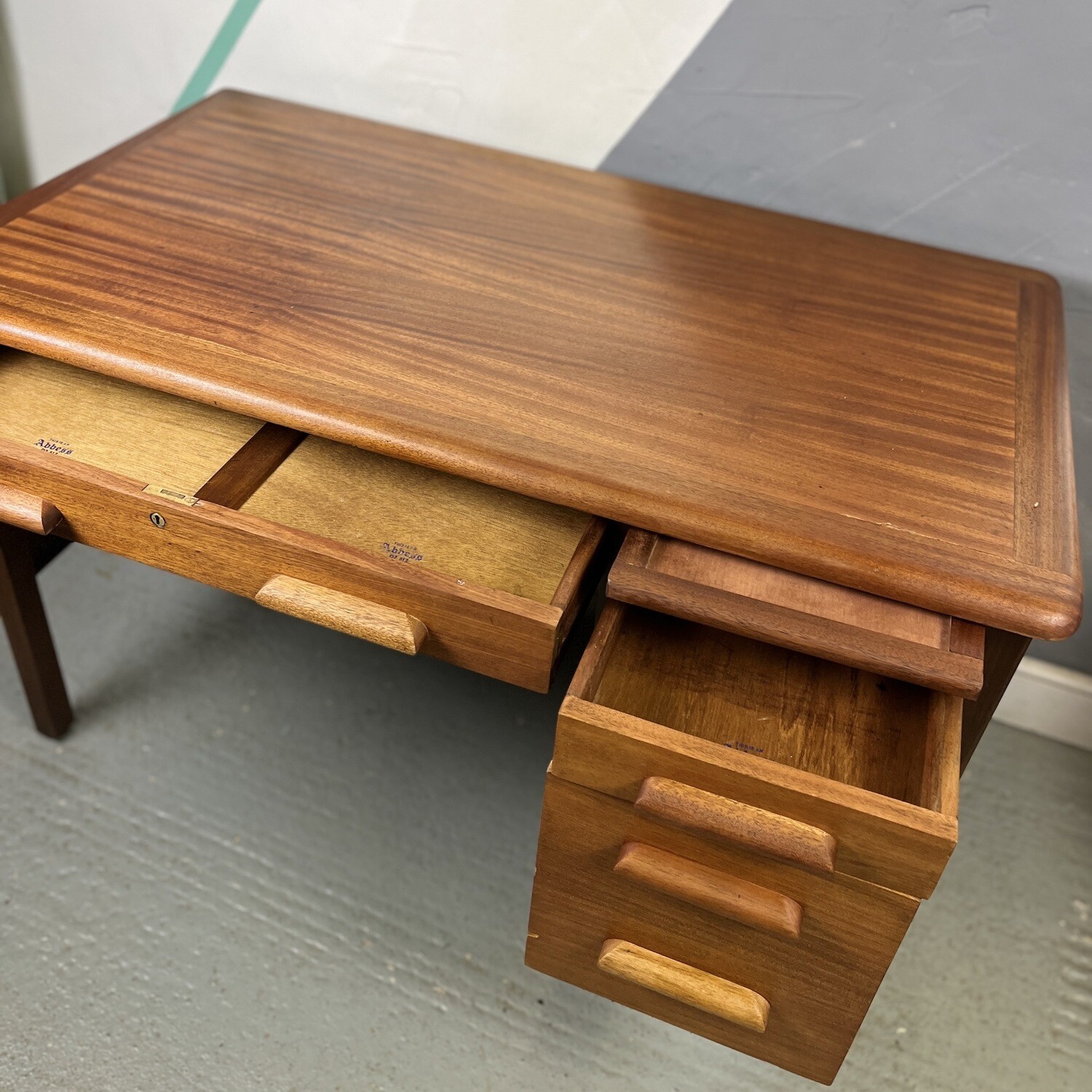 ​Abbess Vintage Oak Knee Hole Desk Mid Century 1950s Home Office