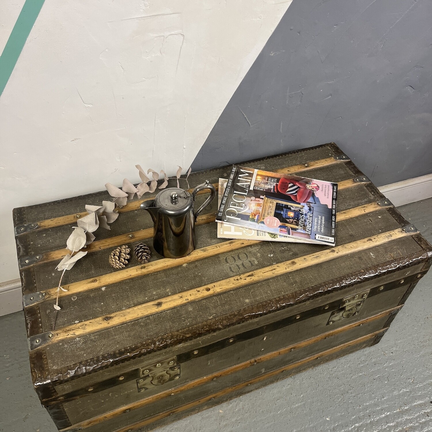 Vintage Steamer Trunk Chest Coffee Table Storage Box