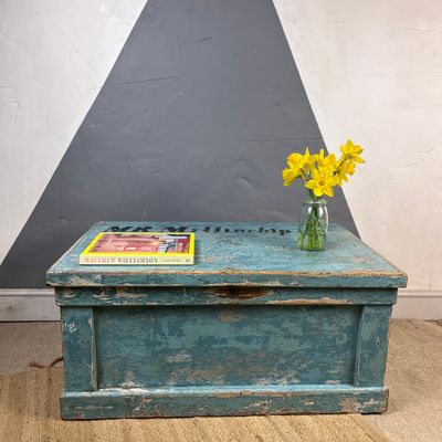 Rustic Blue Trunk Tools Box Coffee Table