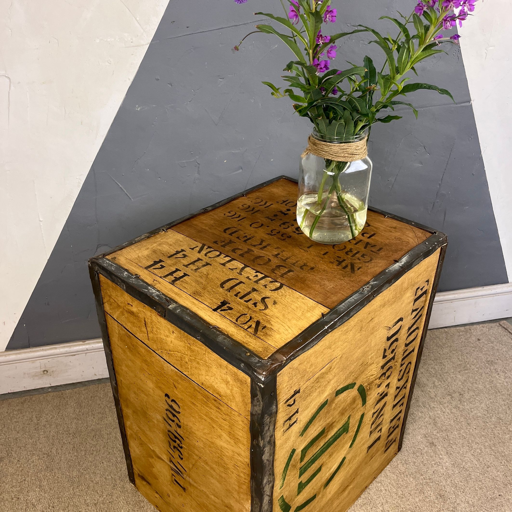 Vintage Tea Chest Trunk Wooden Box Crate Storage Side Table Bed Side