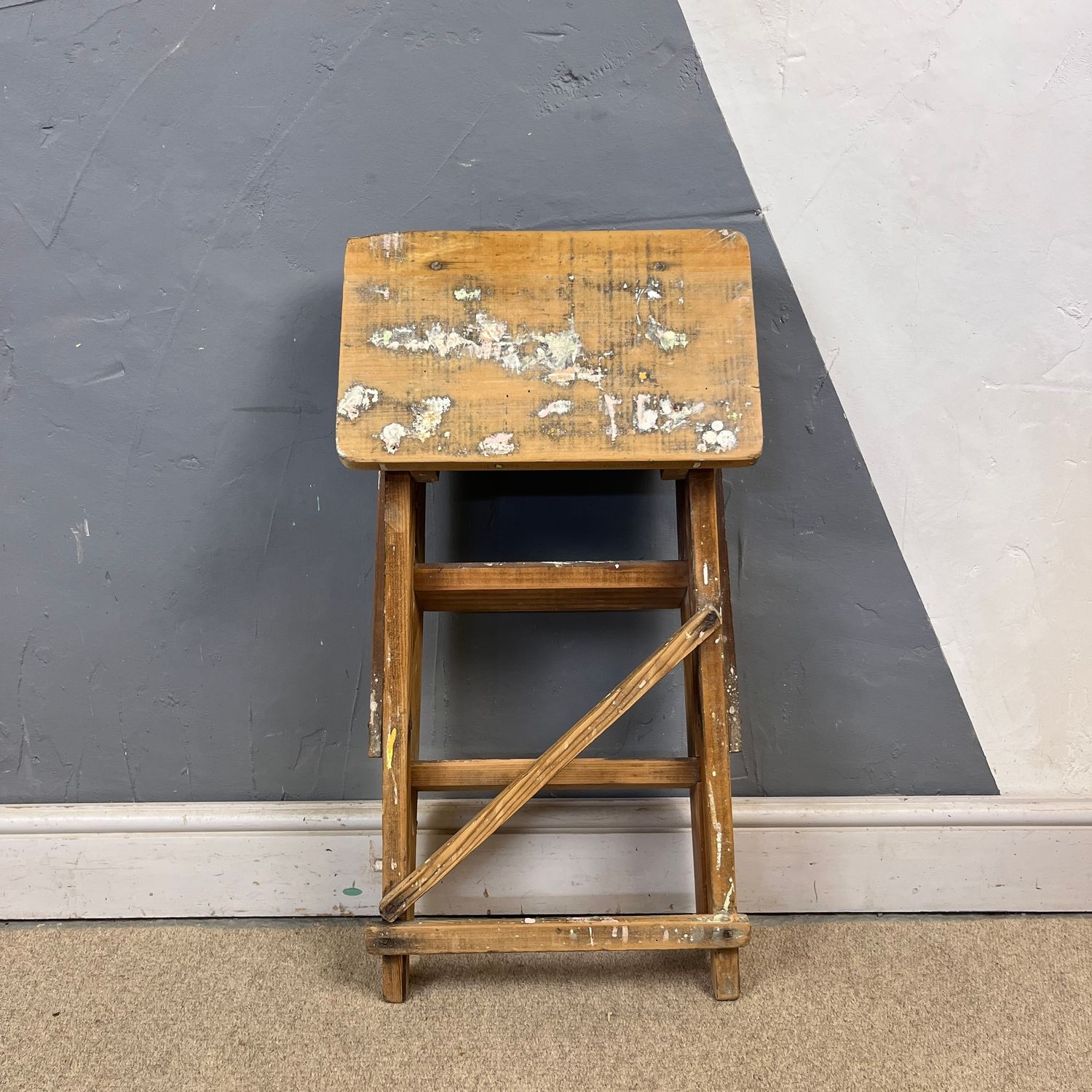 ​Small Vintage Stepladder Rustic 1940s Farmhouse Bedside Table