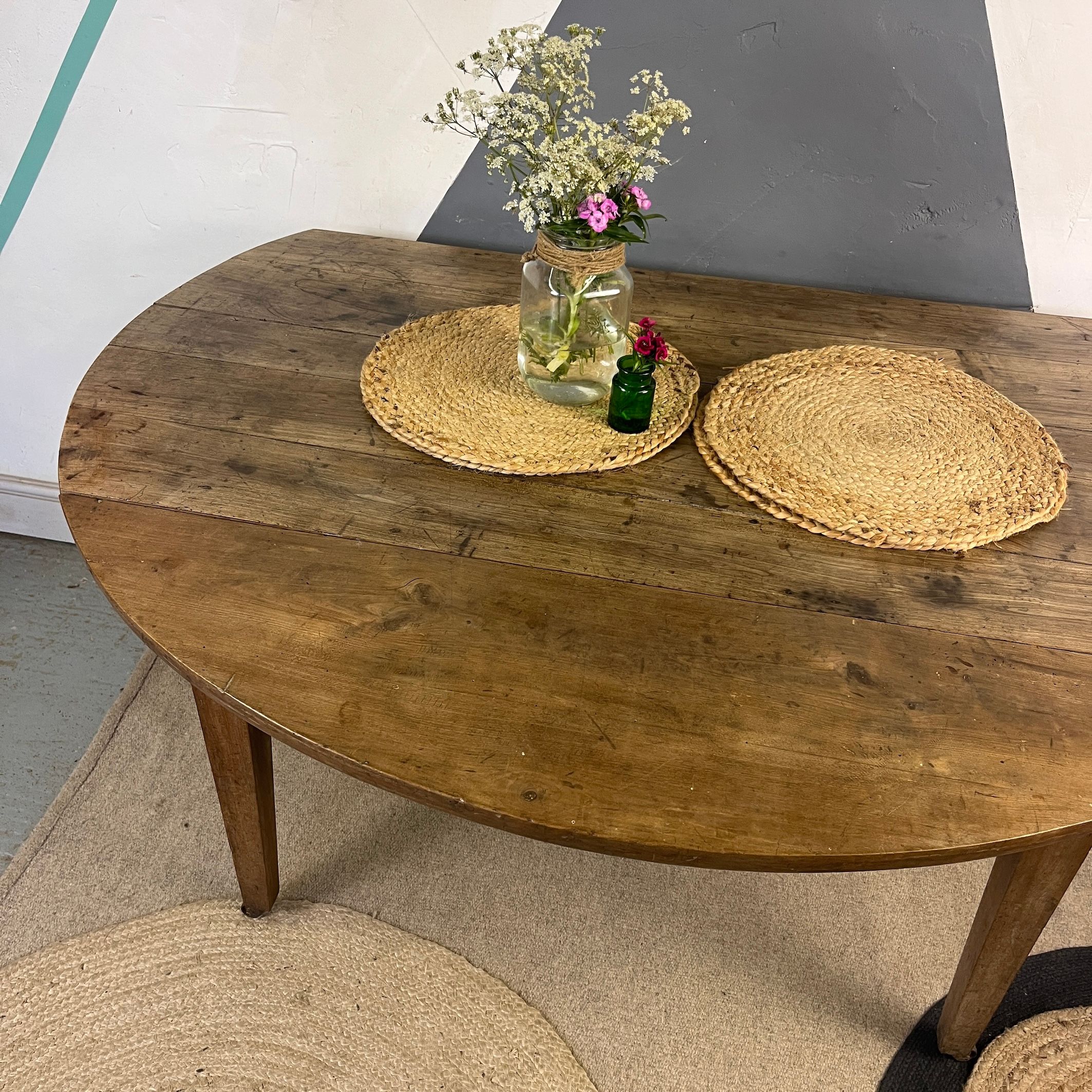 ​Antique Drop Leaf Round Oak Kitchen Dining Table