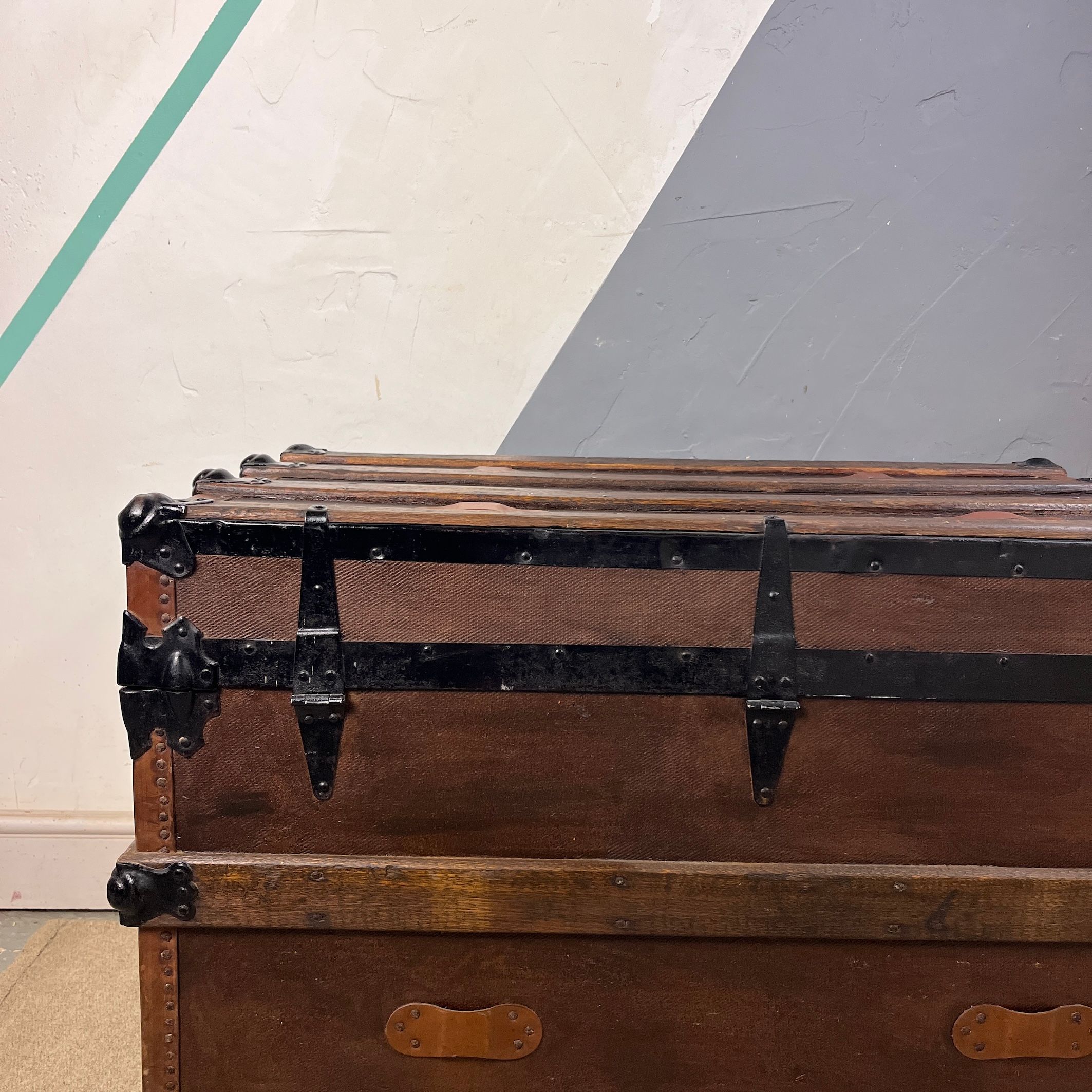 ​Antique travel Chest Trunk Coffee Table