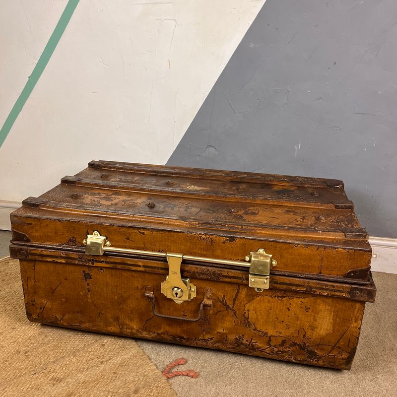 ​Antique Metal Trunk Chest Storage Box Coffee Table