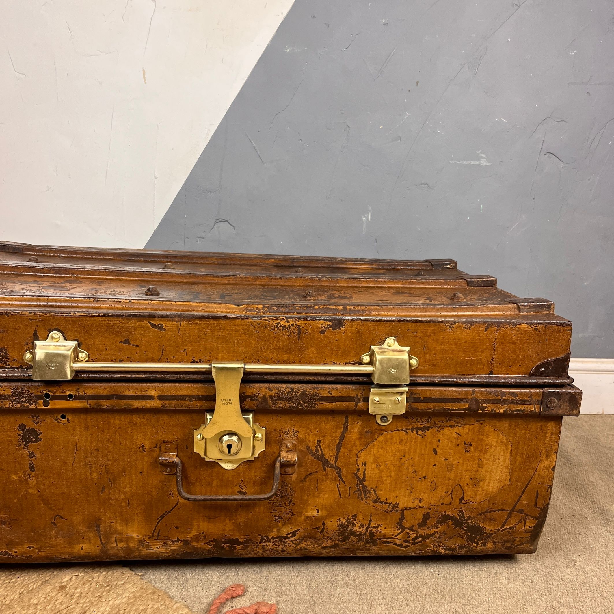 ​Antique Metal Trunk Chest Storage Box Coffee Table
